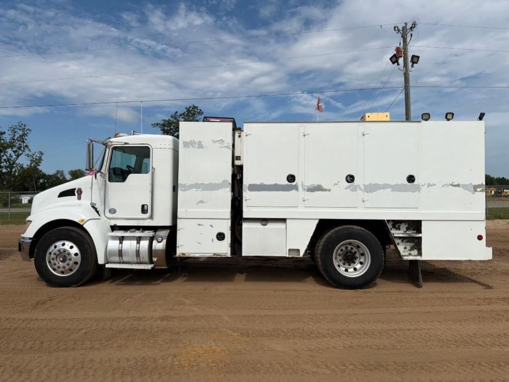 2015 KENWORTH T370 — photo 1