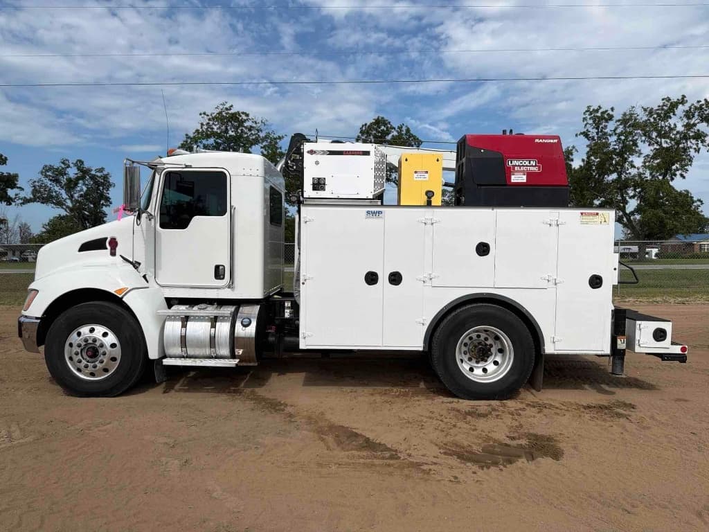 2017 KENWORTH T270 — photo 1