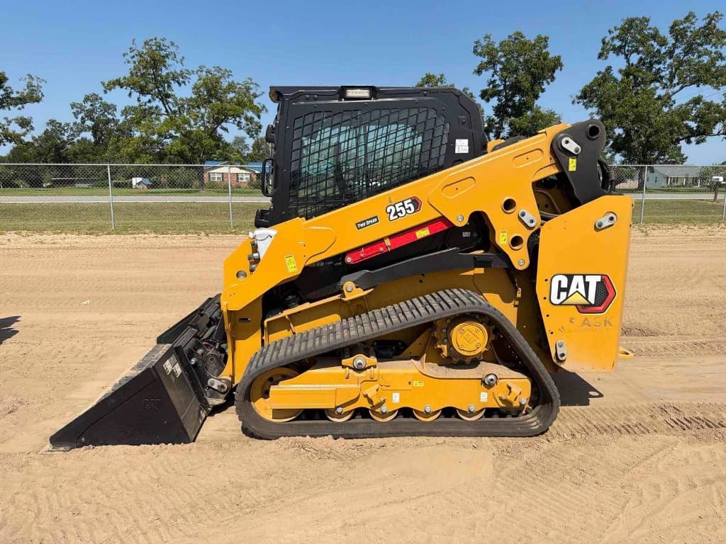 2025 CATERPILLAR 255 — photo 1