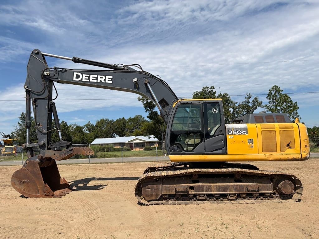 2012 JOHN DEERE 250G LC — photo 1