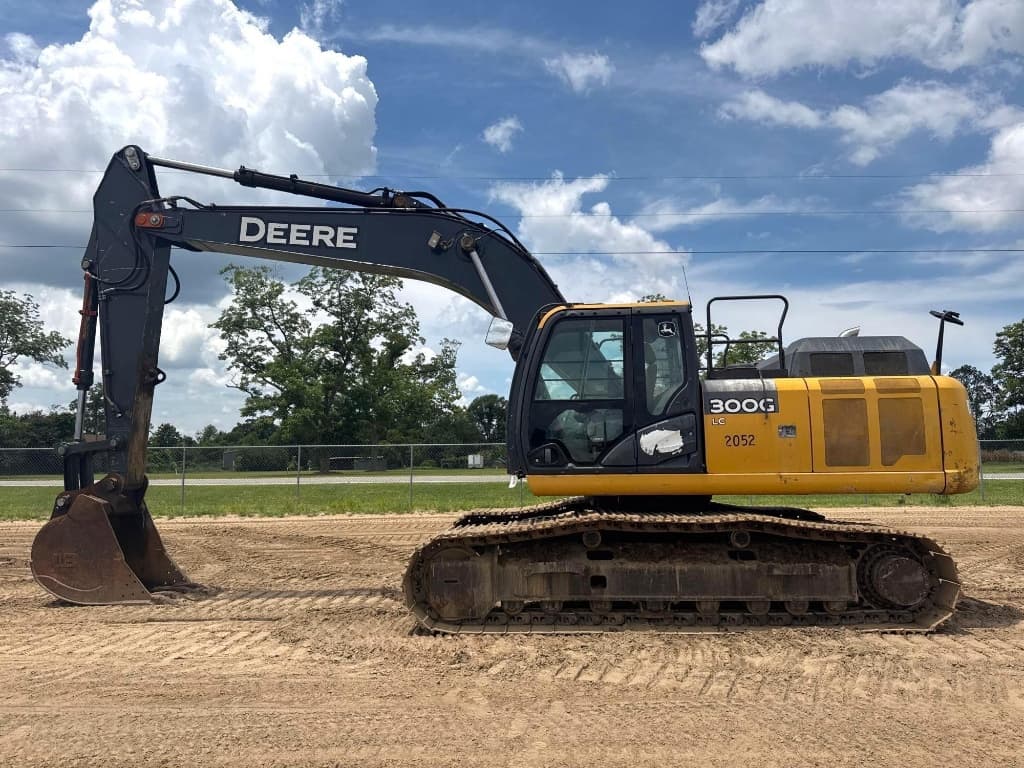 2016 JOHN DEERE 300G LC