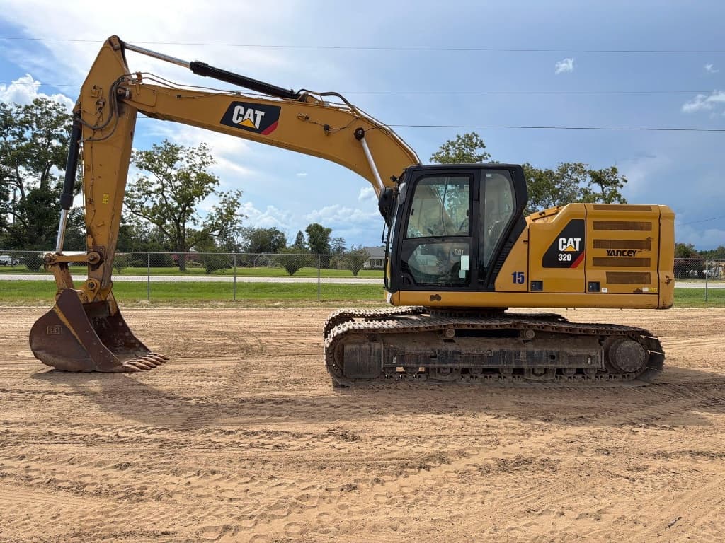 2019 CATERPILLAR 320 — photo 1