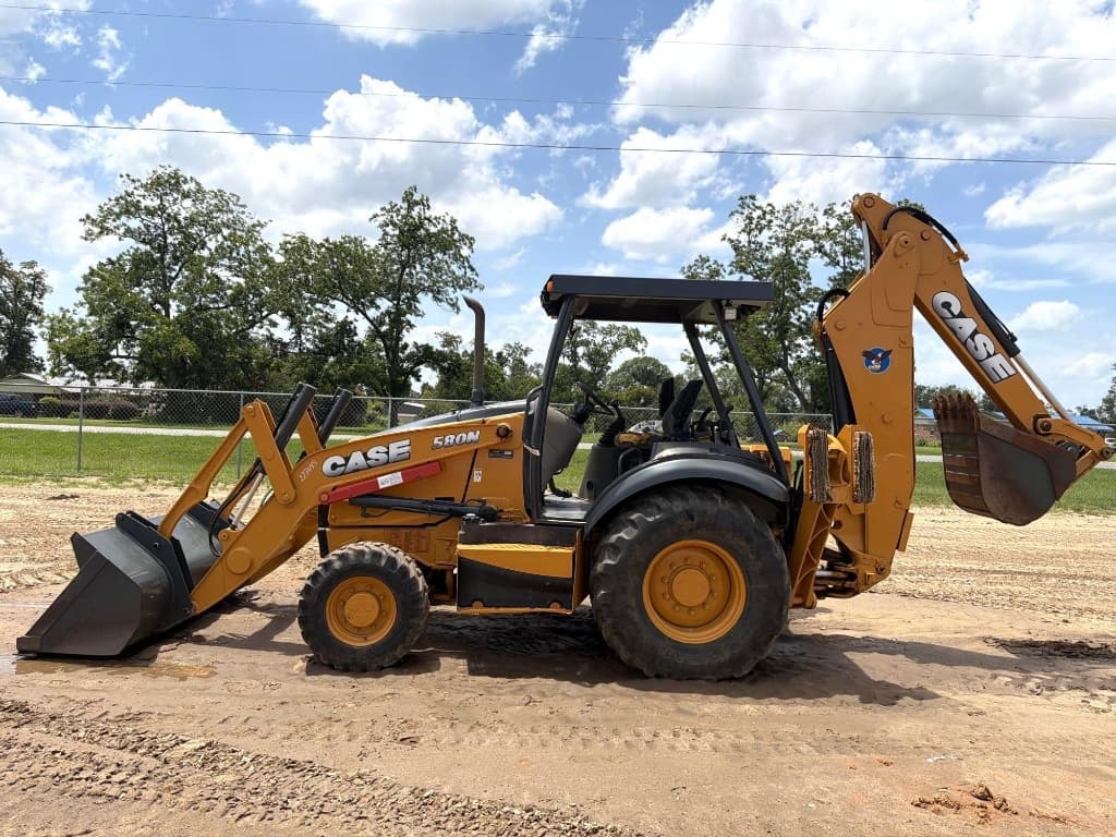 2014 CASE 580N — photo 1