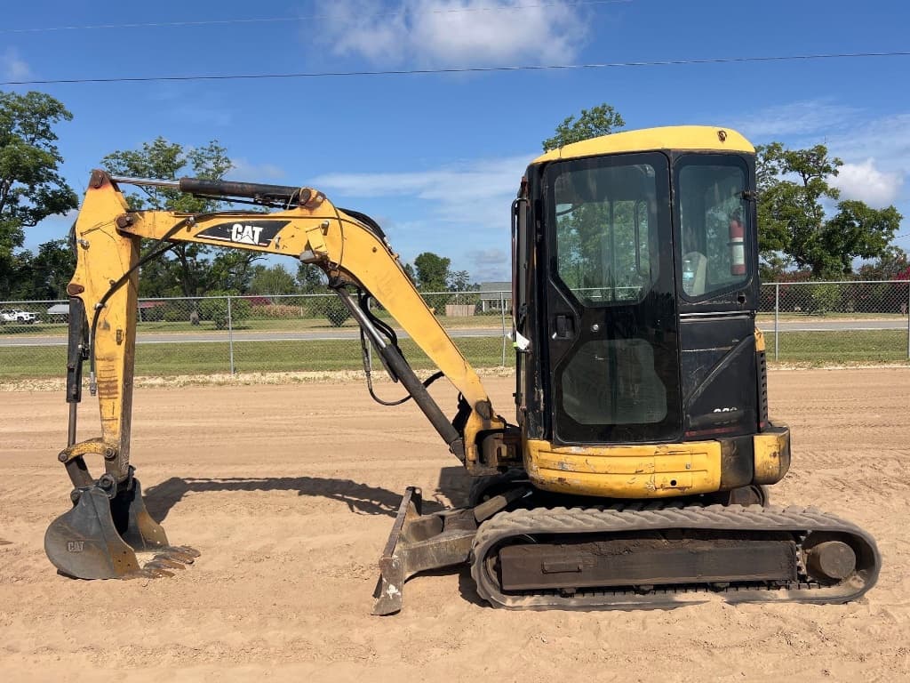 2004 CATERPILLAR 303 CR — photo 1