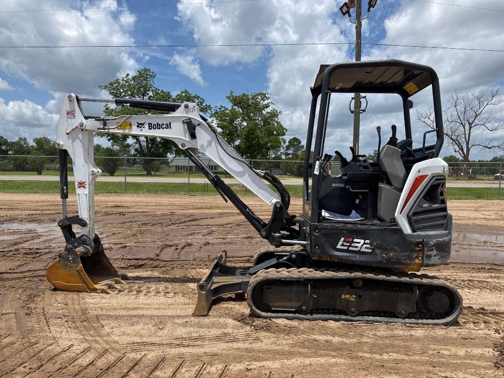 2020 BOBCAT E32I — photo 1