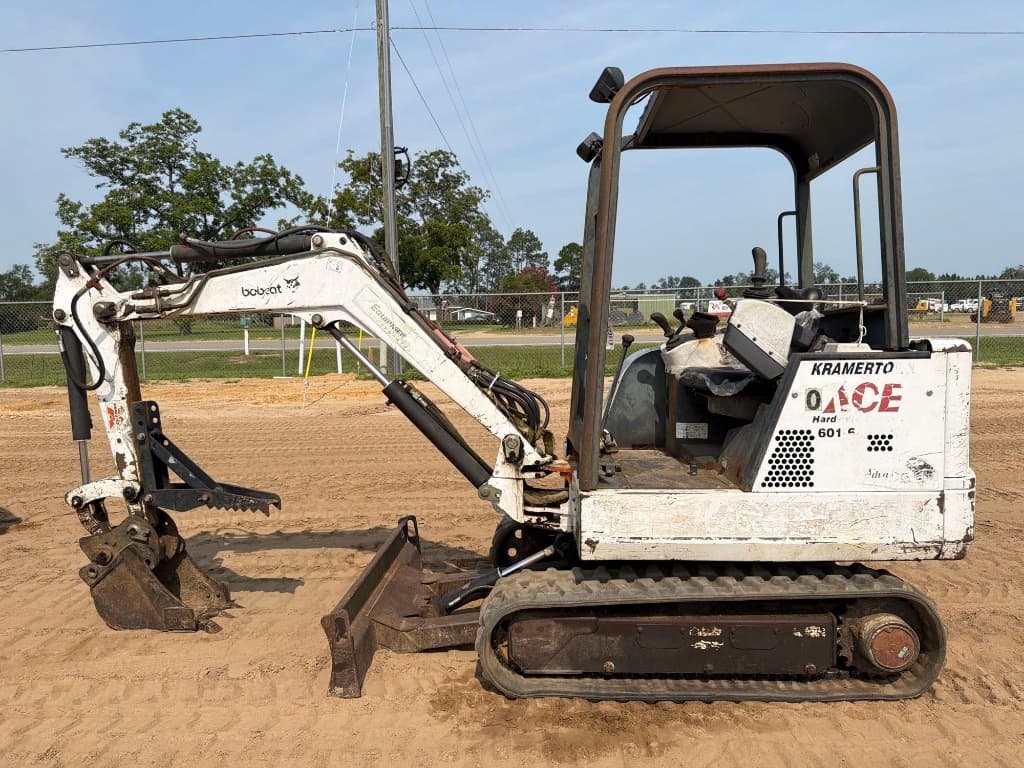 2000 BOBCAT 325 — photo 1