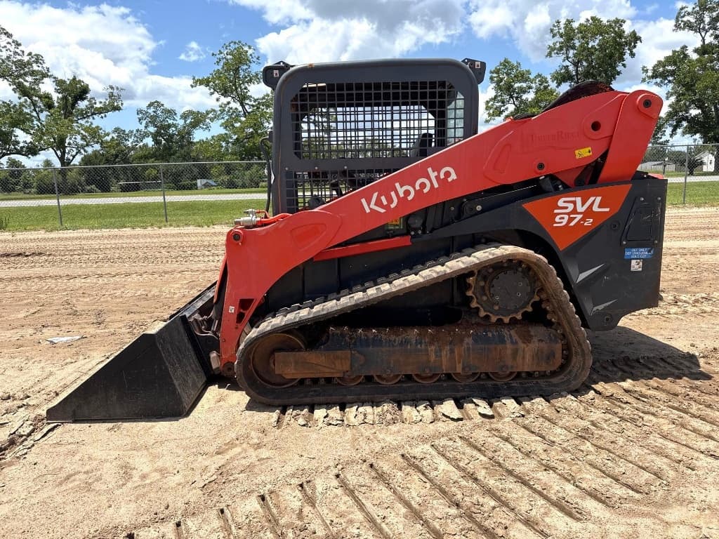 2022 KUBOTA SVL97-2 — photo 1