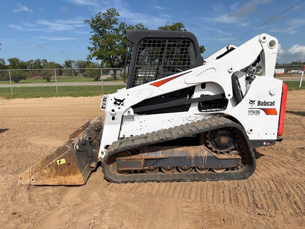 2019 BOBCAT RT740 — photo 1