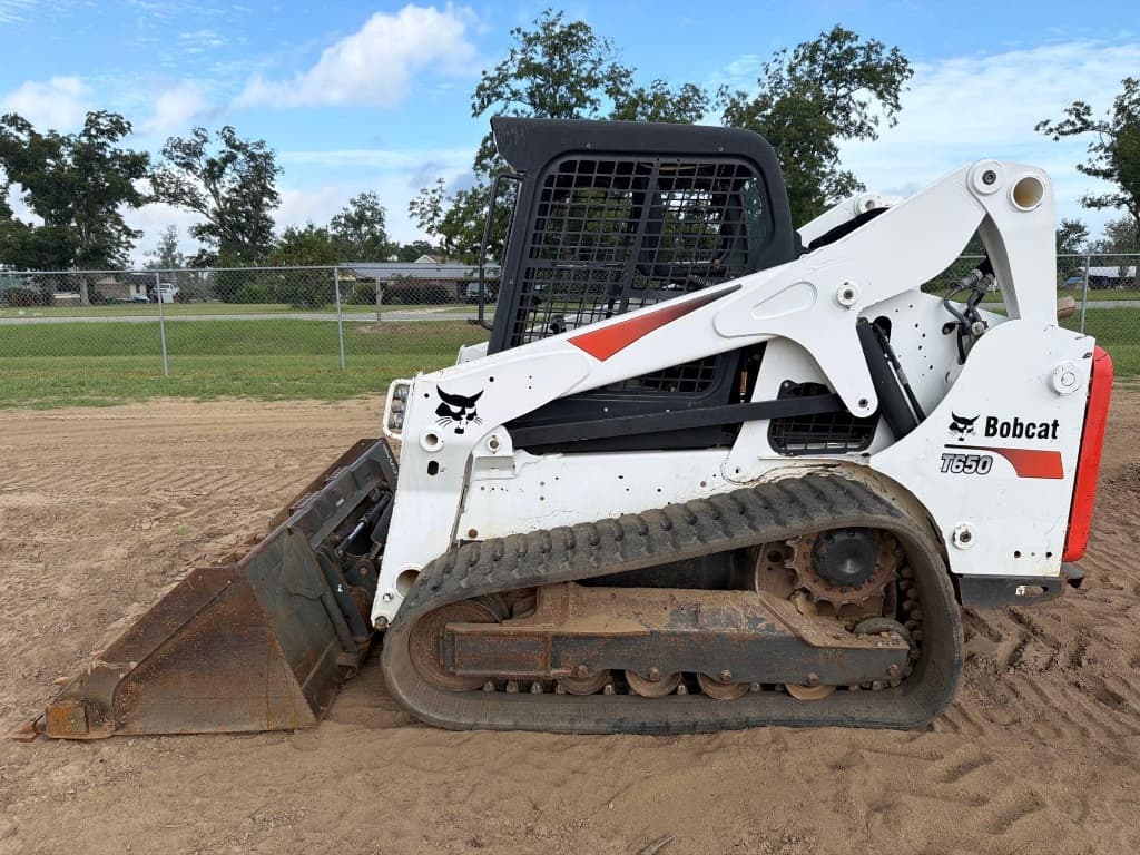 2018 BOBCAT T650 — photo 1