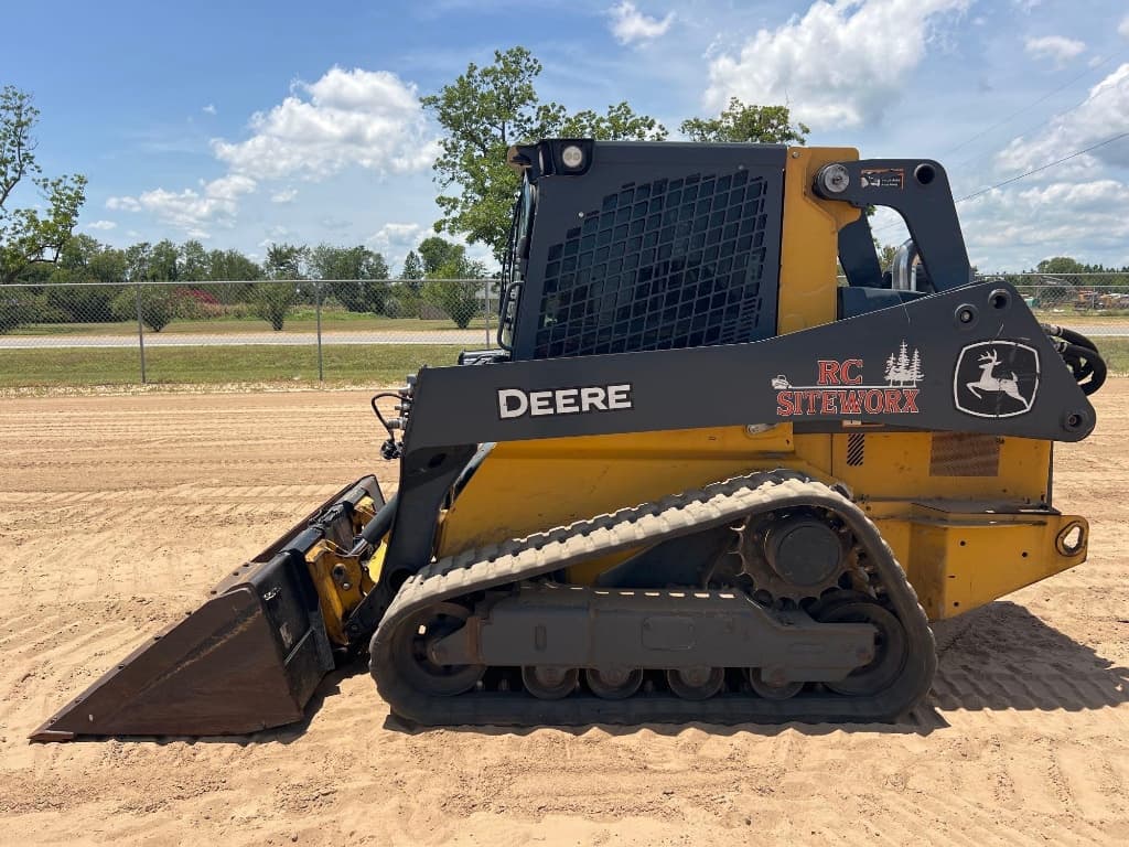 2023 JOHN DEERE 325G — photo 1