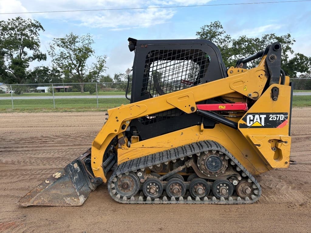 2015 CATERPILLAR 257D — photo 1