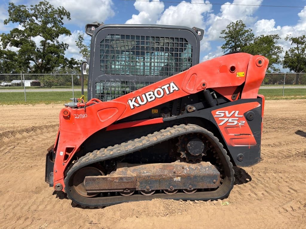 2021 KUBOTA SVL75-2 — photo 1