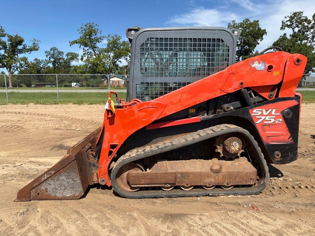 2016 KUBOTA SVL75-2 — photo 1