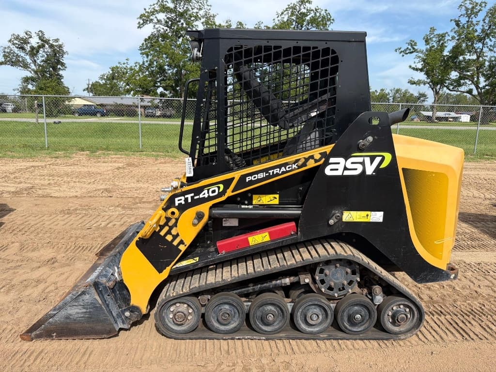 2018 ASV RT40 — photo 1