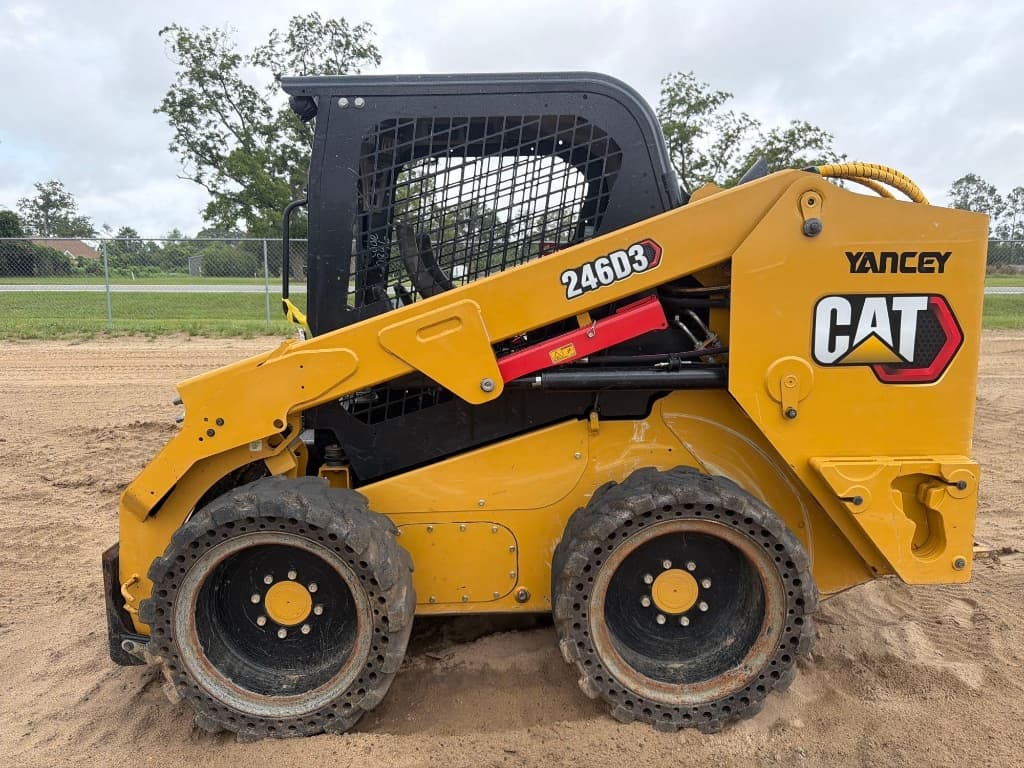 2024 CATERPILLAR 246D3 — photo 1