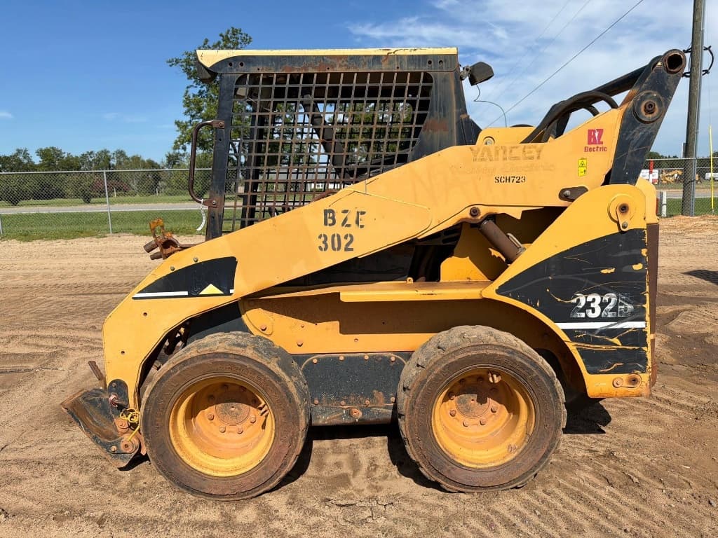 2005 CATERPILLAR 232B — photo 1