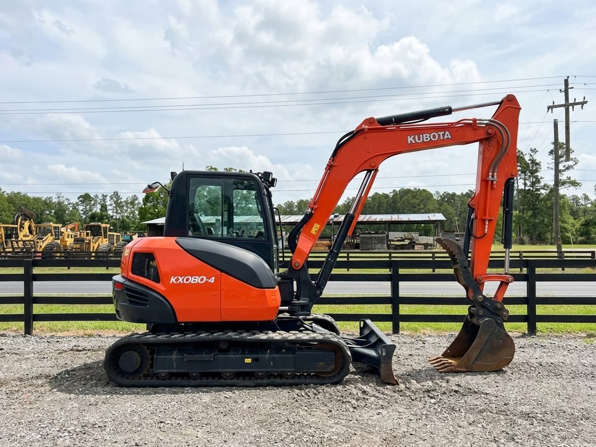 2017 KUBOTA KX080-4 — photo 1
