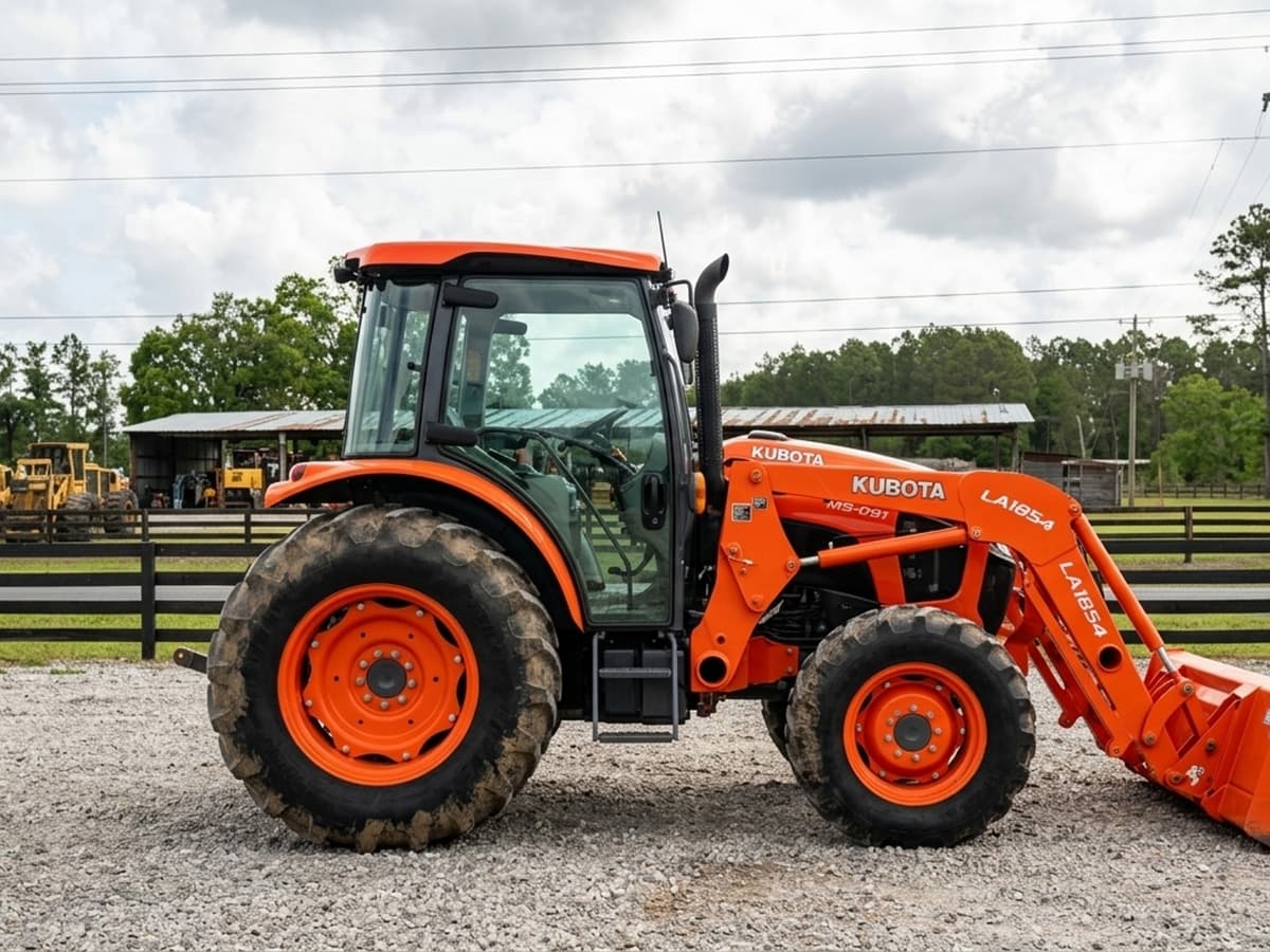 2018 KUBOTA M5-091 — photo 1