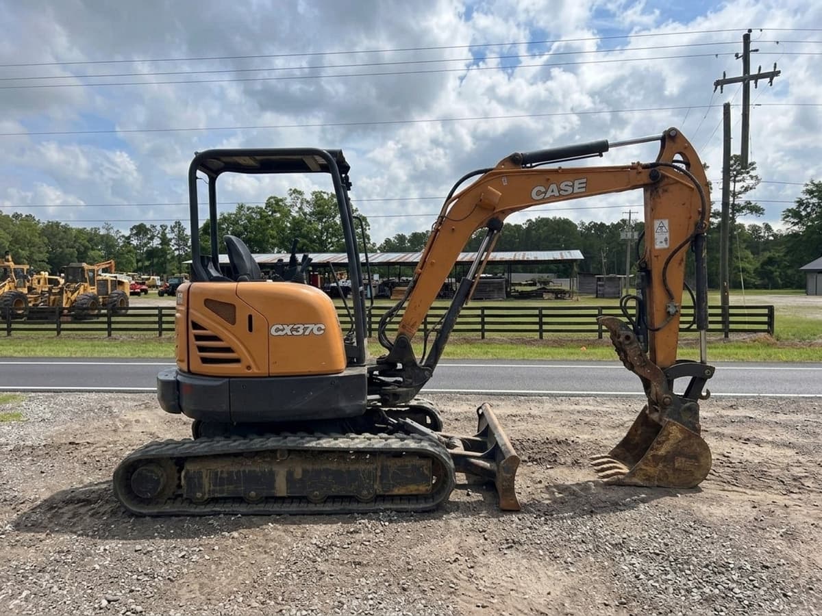2020 CASE CX37C — photo 1