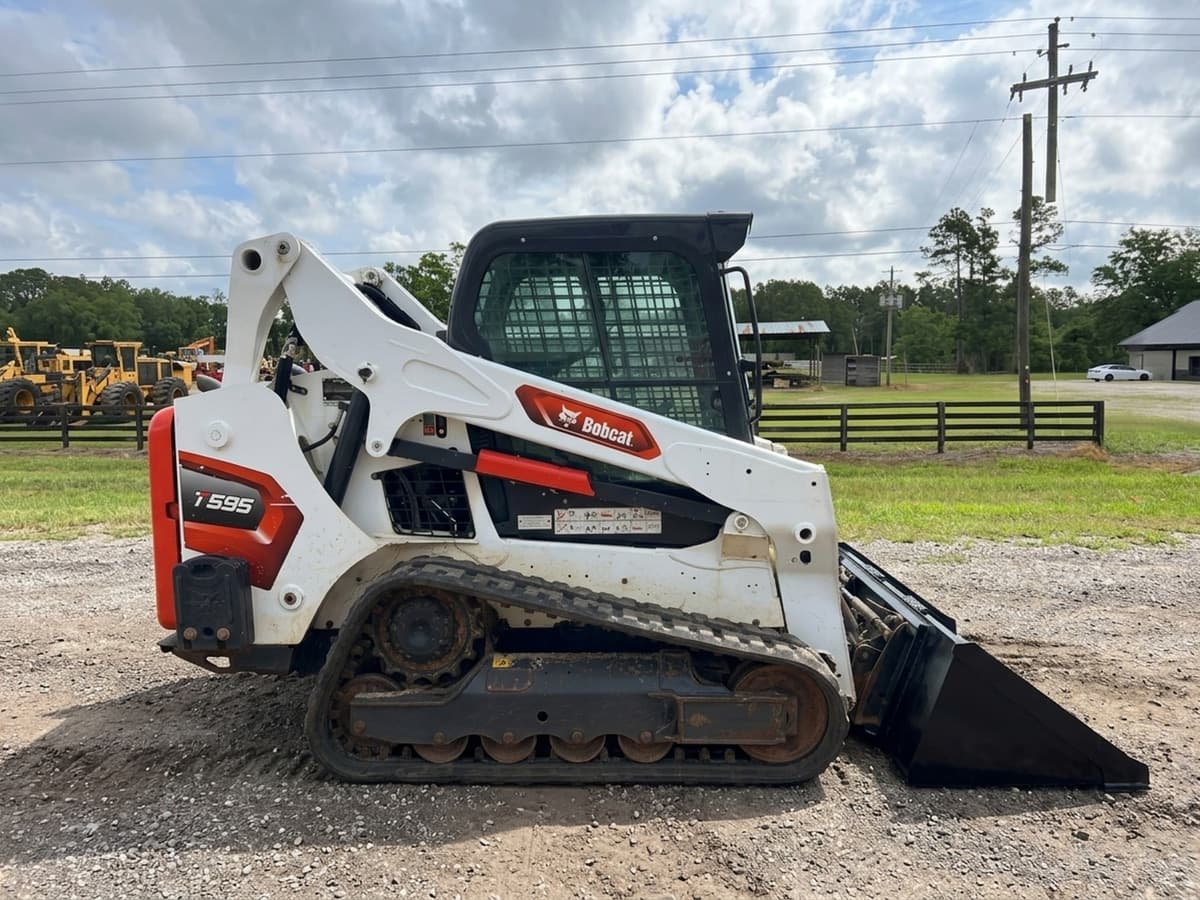 2022 BOBCAT T595 — photo 1
