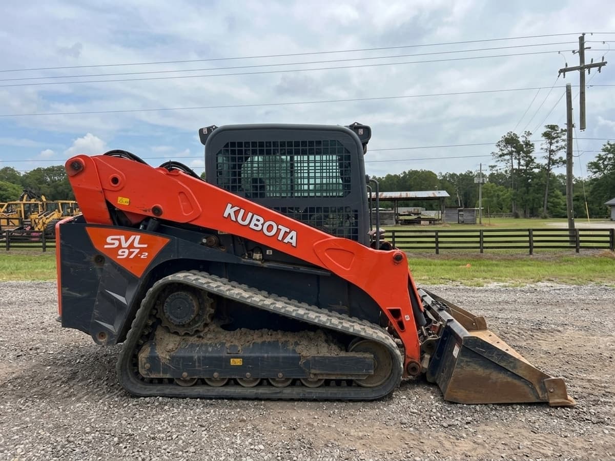 2022 KUBOTA SVL97-2 — photo 1