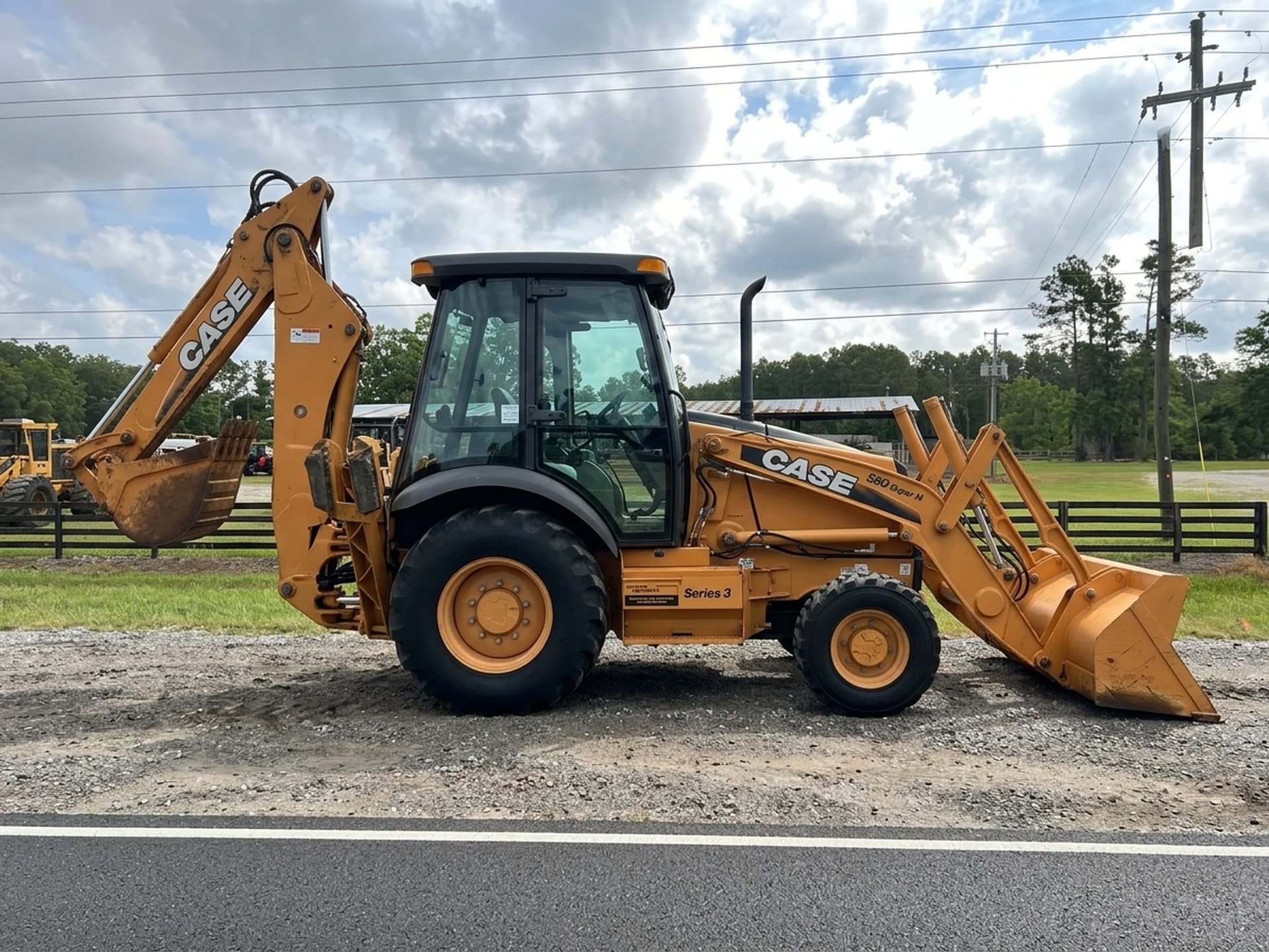 2010 CASE 580SM III — photo 1
