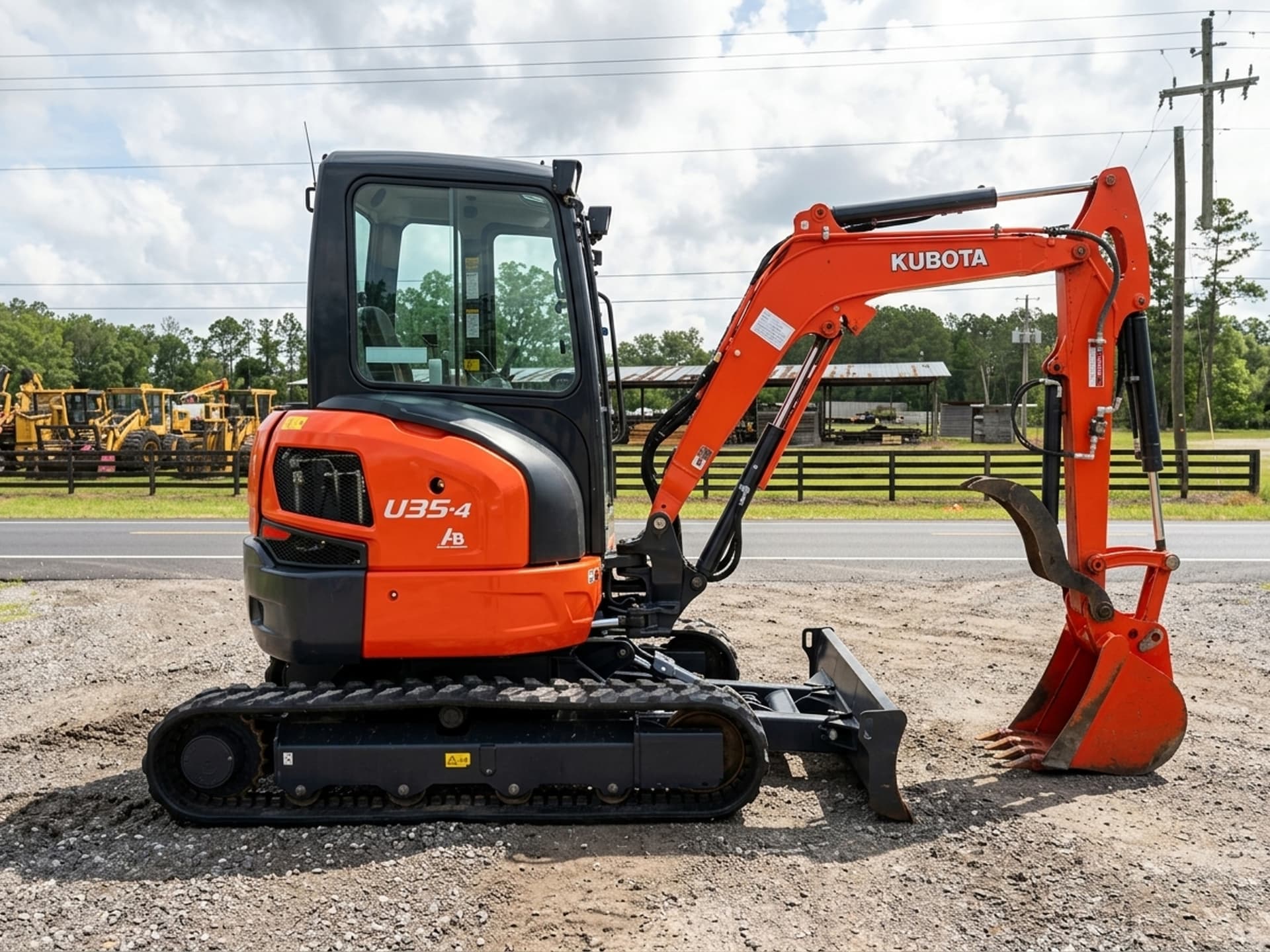 2015 KUBOTA U35-4 — photo 1