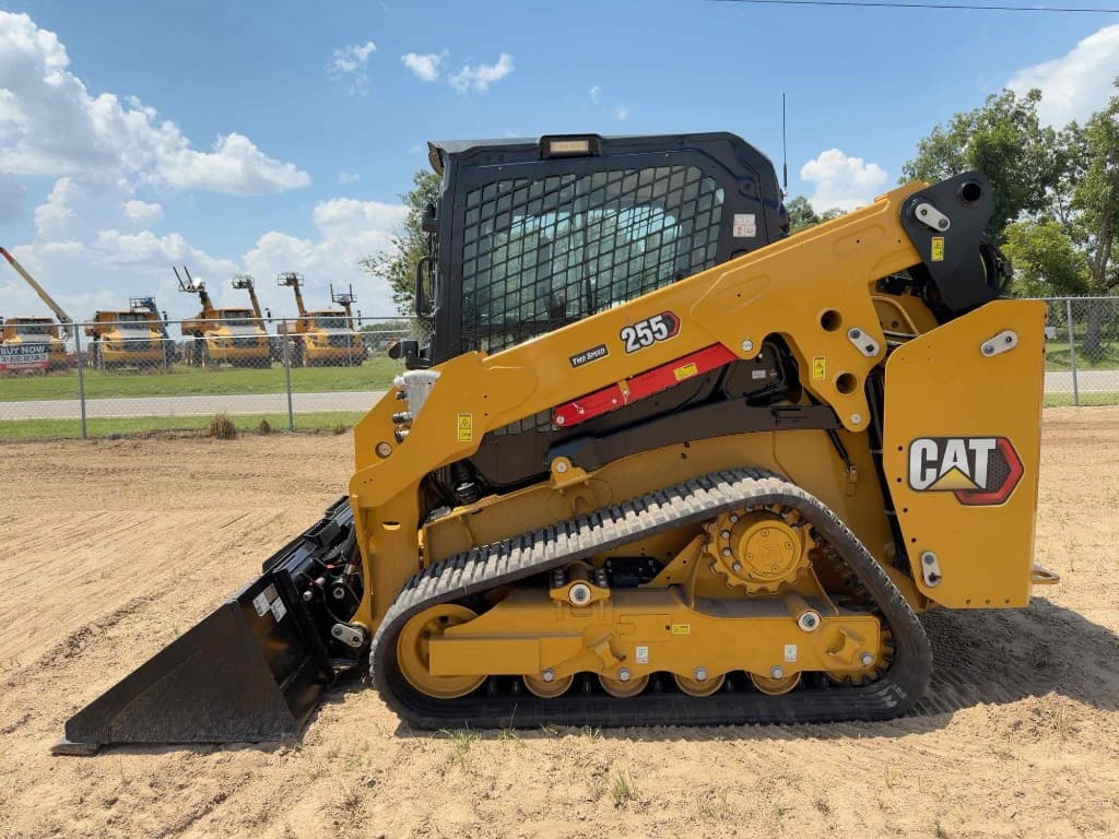 2025 CATERPILLAR 255 — photo 1