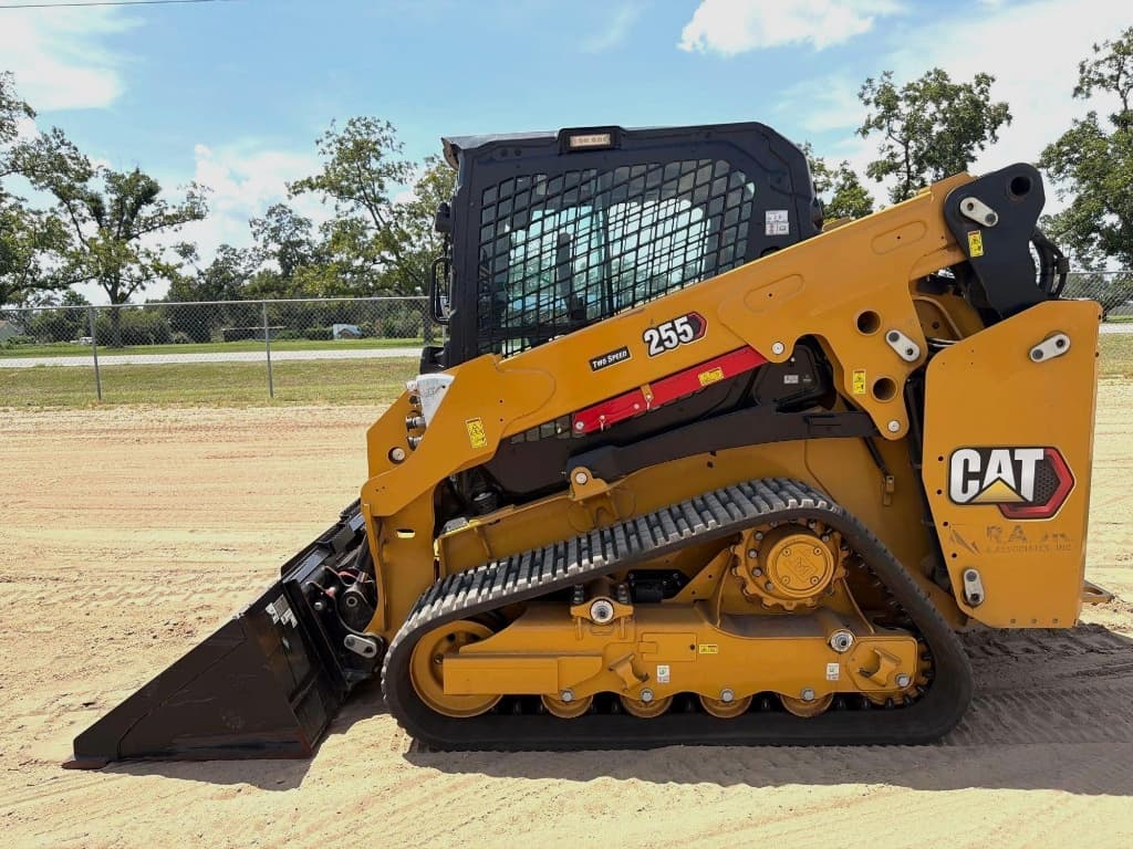 2025 CATERPILLAR 255 — photo 1