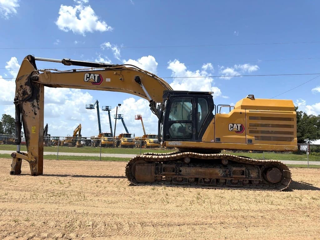 2022 CATERPILLAR 349 — photo 1
