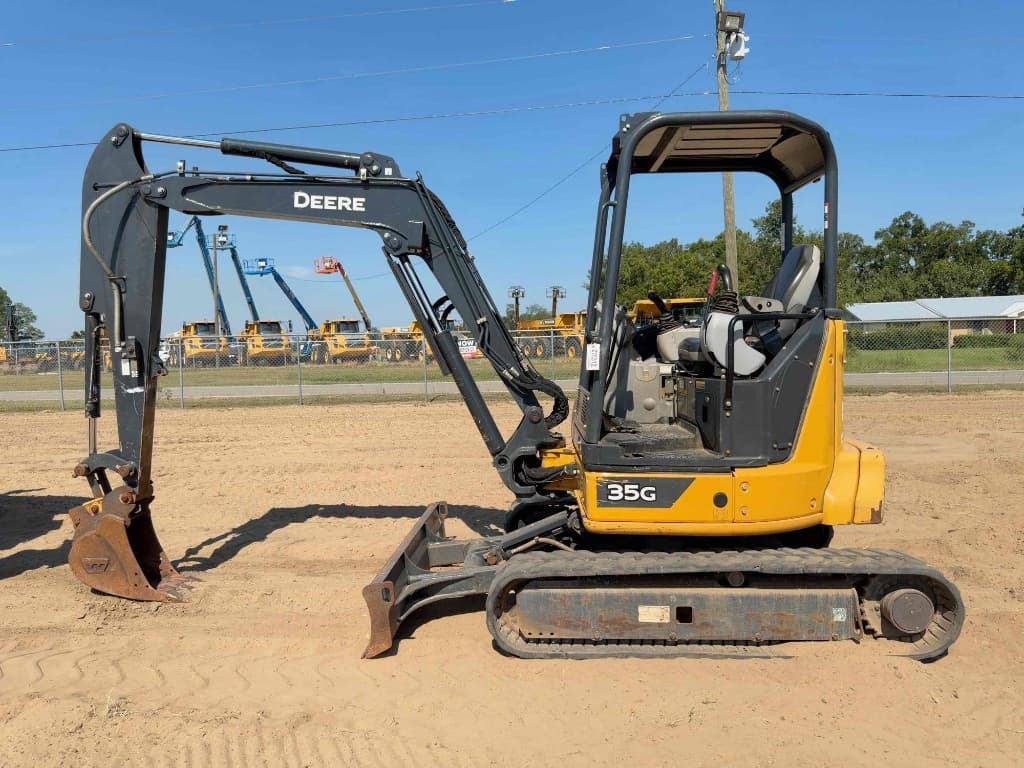 2021 JOHN DEERE 35G — photo 1