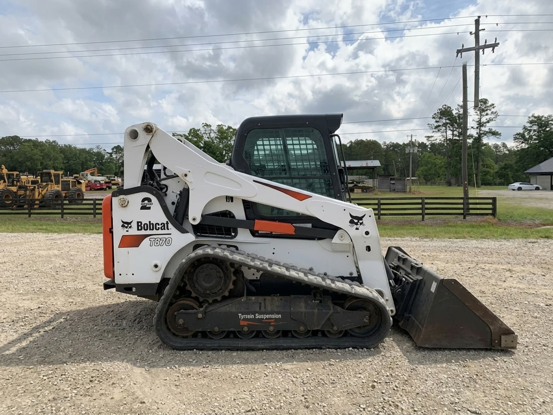 2018 BOBCAT T870 — photo 1