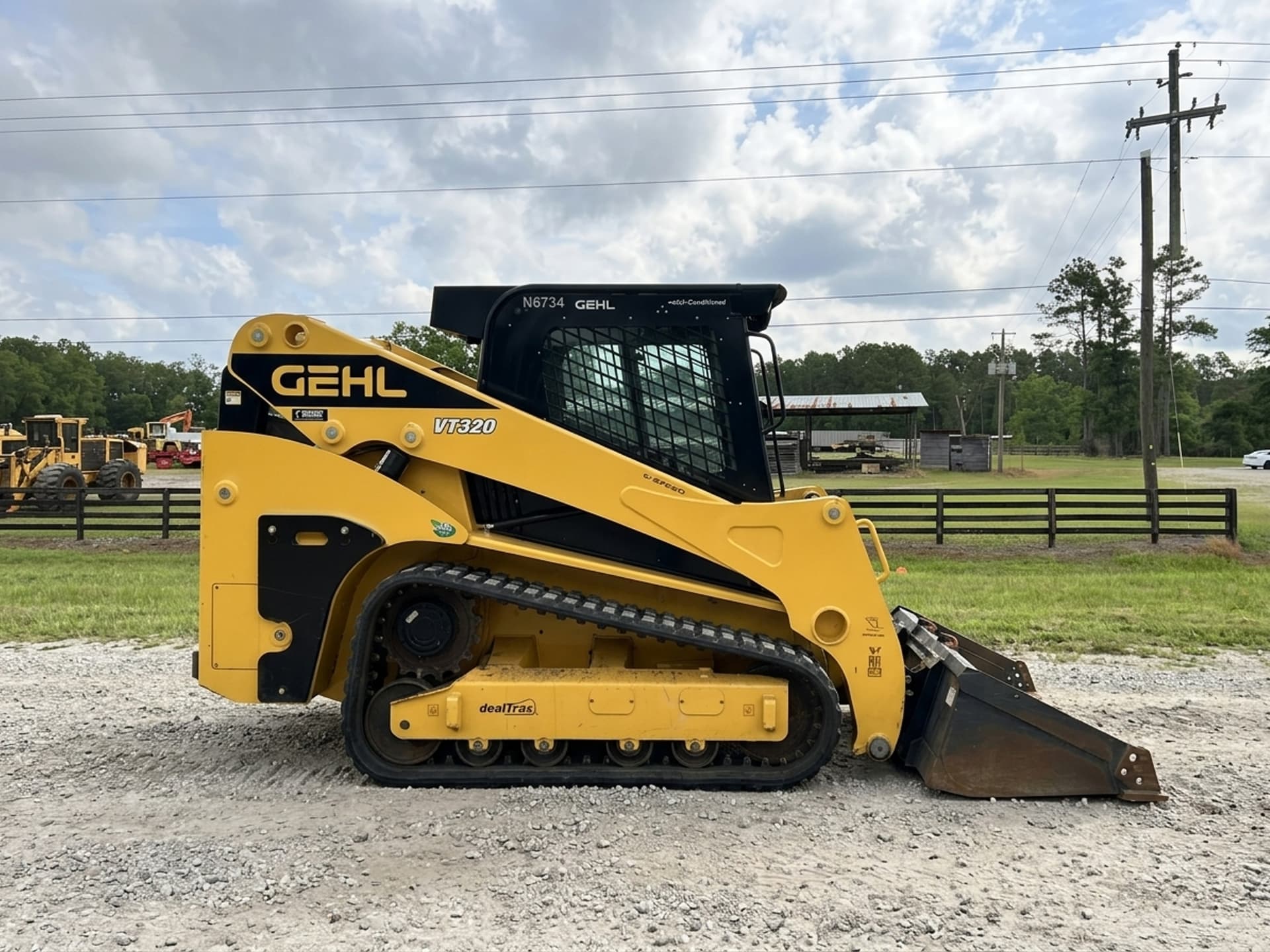 2021 GEHL VT320 — photo 1