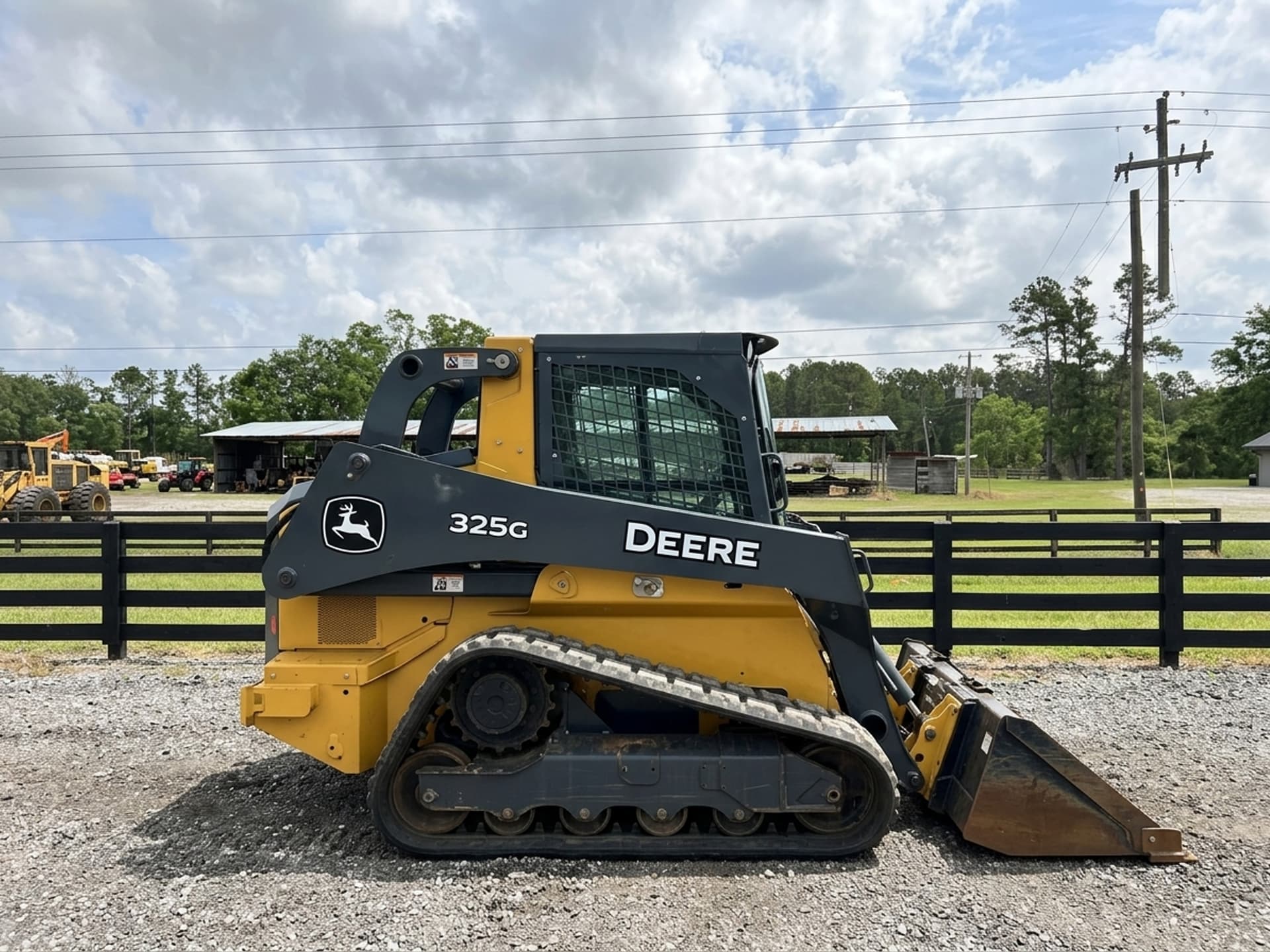 2021 JOHN DEERE 325G — photo 1