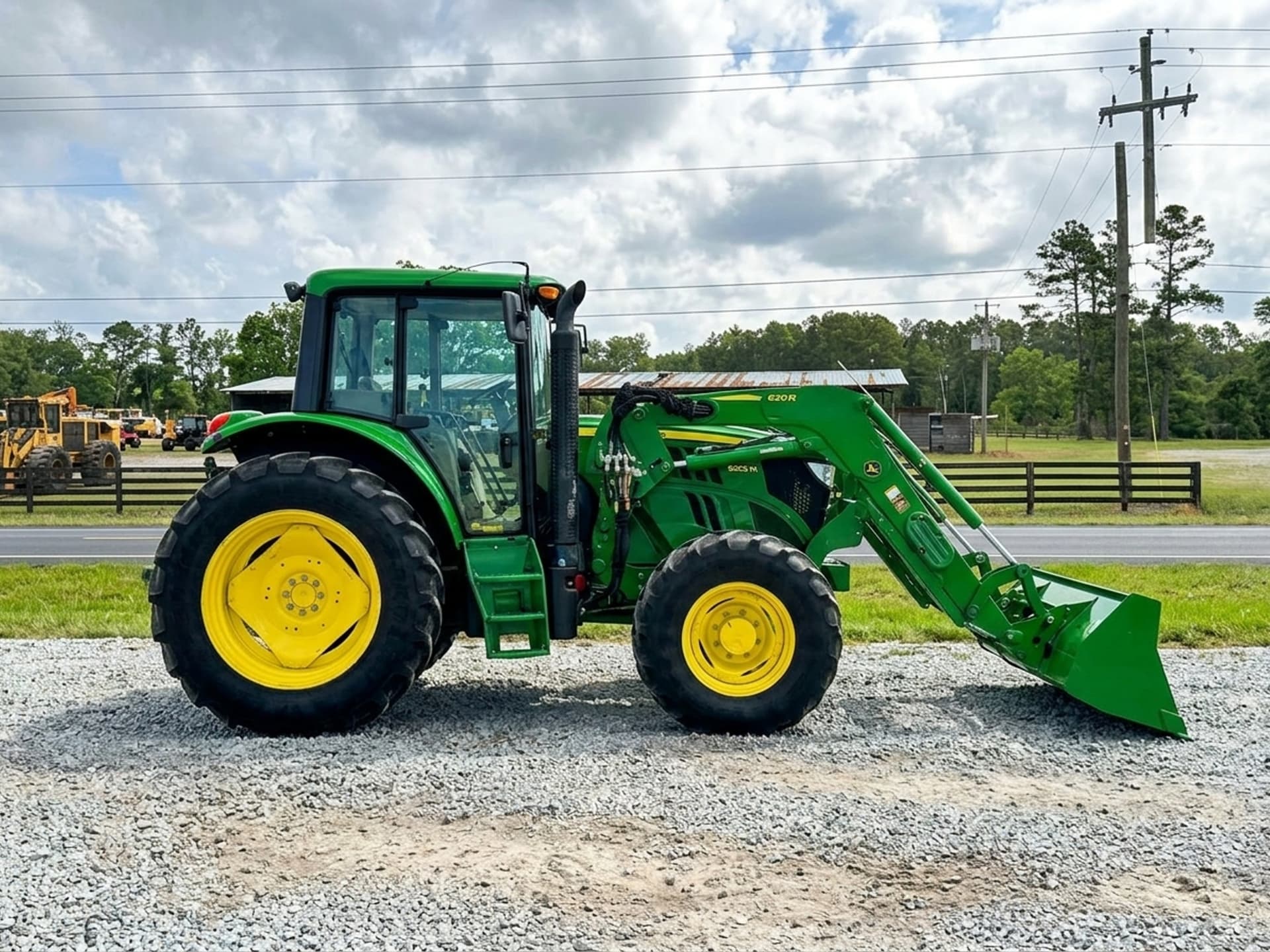 2014 JOHN DEERE 6125M